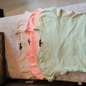 3 stretchy shirts size L